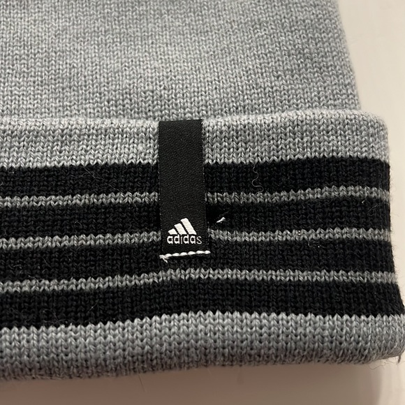 Adidas Men’s Core Fold Beanie NWT - Picture 2 of 5